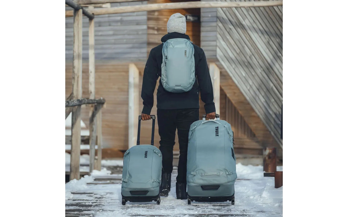Thule Chasm Carry On 40L