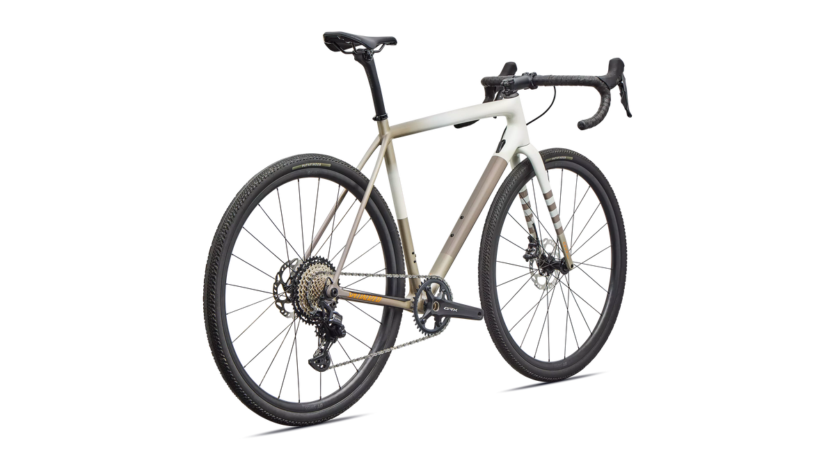 Crux Comp - Dune White / Sandstone Metallic / Desert Metallic / Orange Zest
