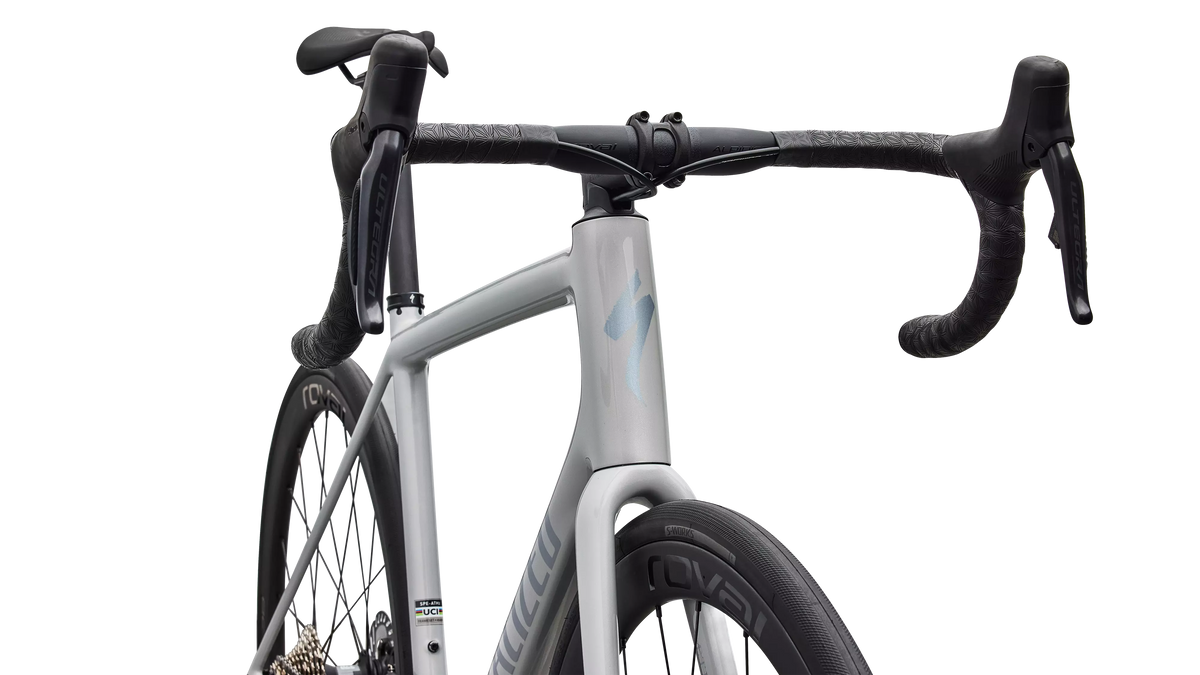 Aethos 2 Expert - Shimano Ultegra Di2 - Gloss Dolomite Metallic / Blue Pearl Over Shadow Silver