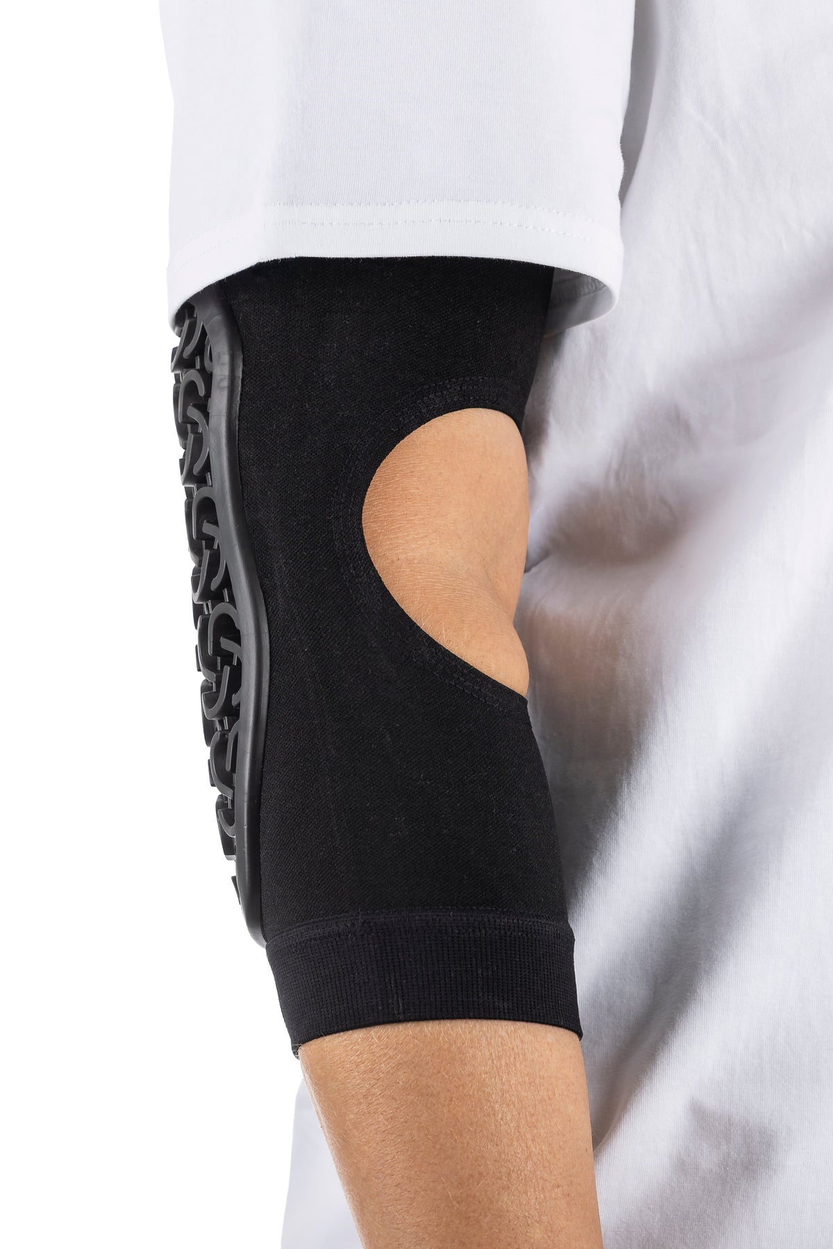 Seryt Vented Flow Elbow Protection
